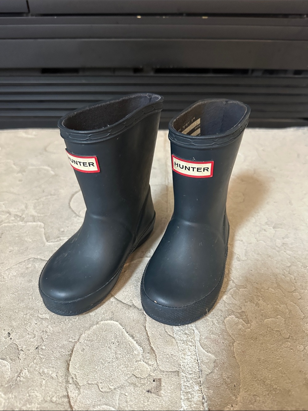 Hunter Kids' Matte Black Rubber Rain Boots with Red Logo Trim